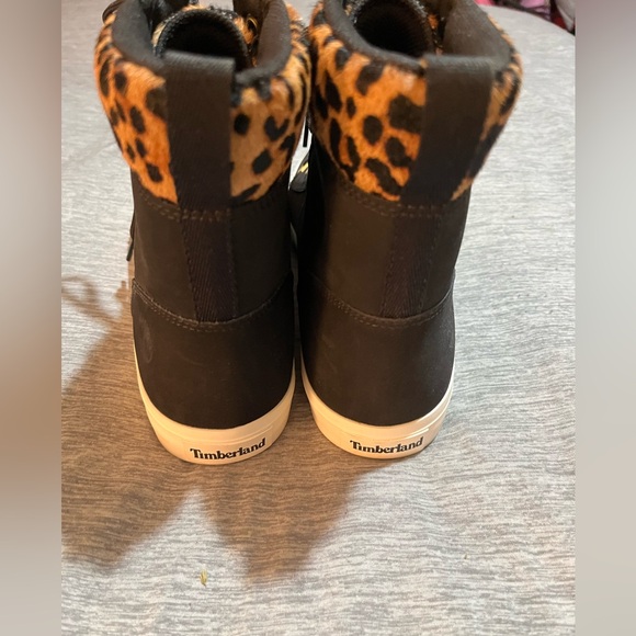 Timberland-size 9W black suede boots lace up w/leopard trim. Worn once. - Picture 3 of 5